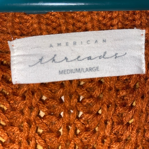 SOLD American Threads Sweater - Picture 2 of 3